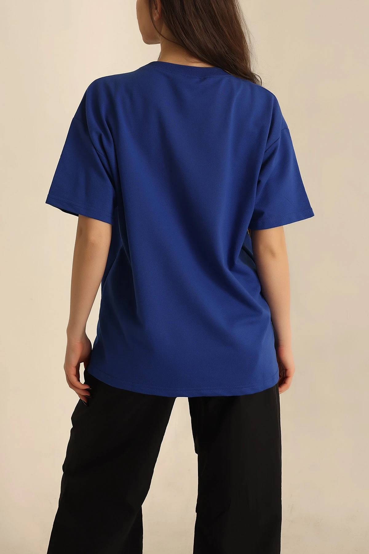 Bisiklet Yaka Nakış Detay Oversize T-Shirt