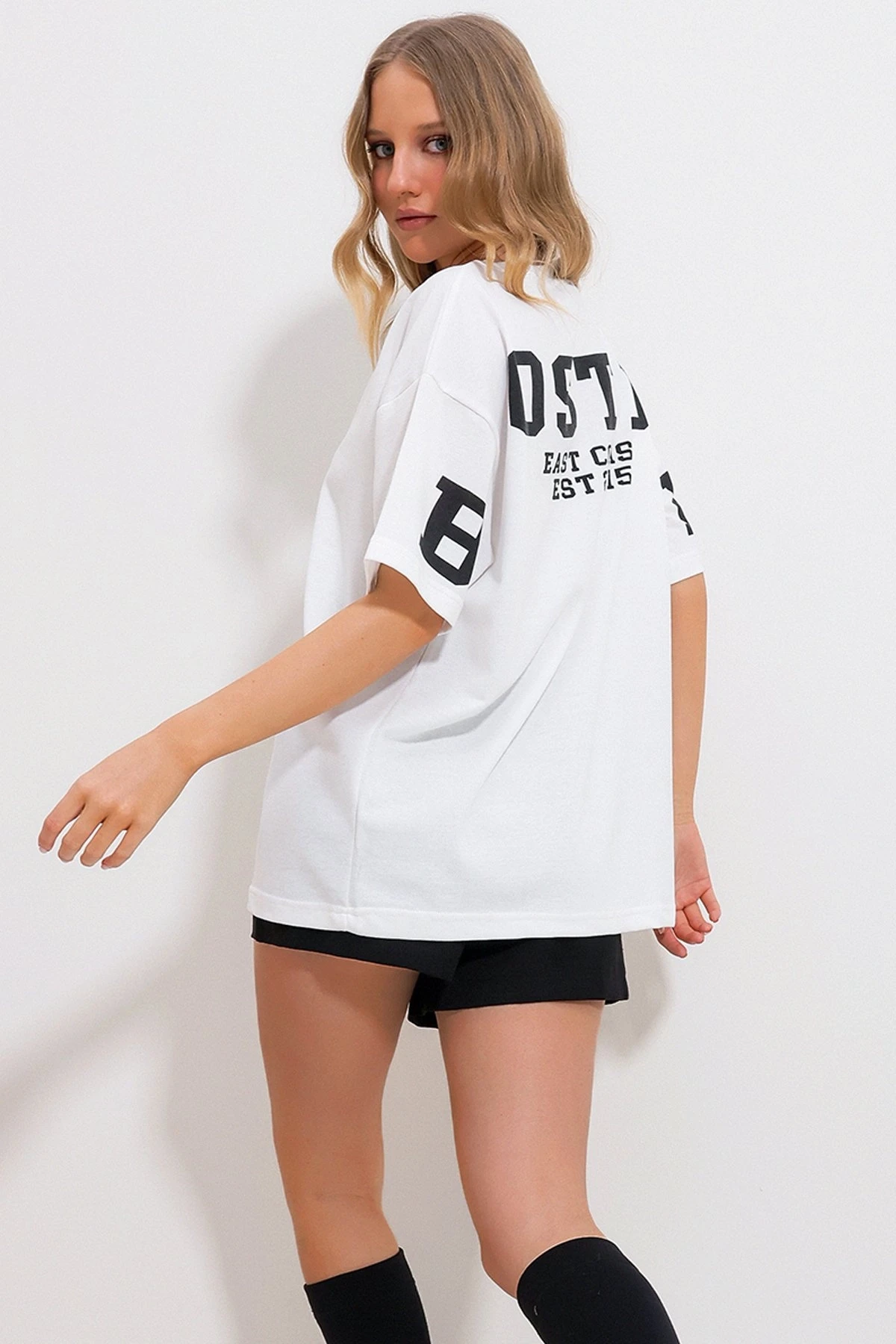 Sırt Baskılı Oversize T-Shirt