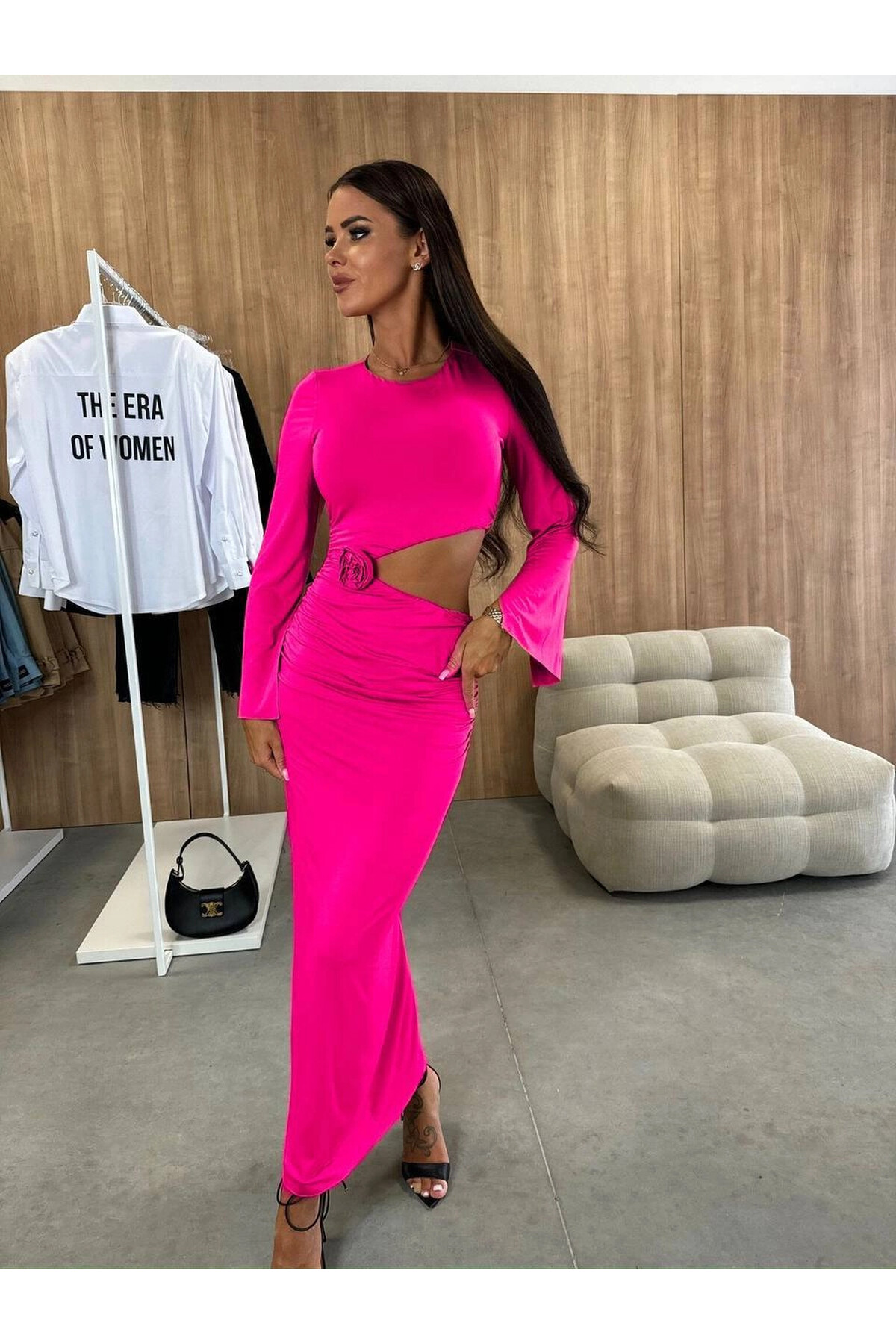 Çiçek Aksesuar Drapeli Maxi Boy Elbise Fuşya