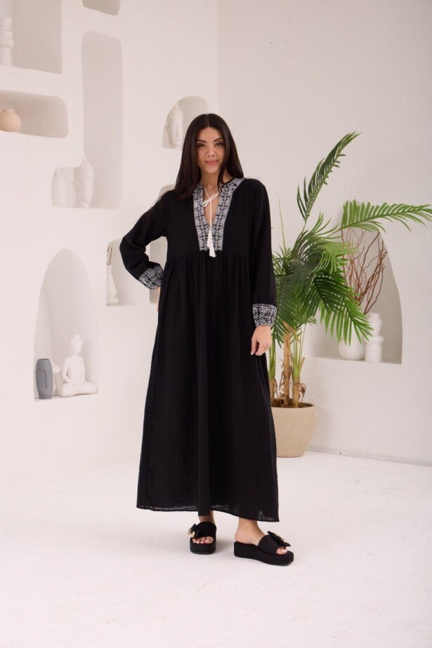 Etnik Desen Boyundan Bağlamalı Elbise Siyah