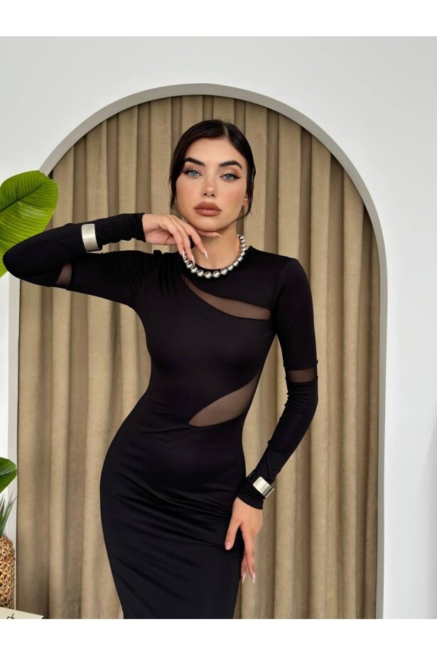 Siyah Tül Detaylı Elbise
