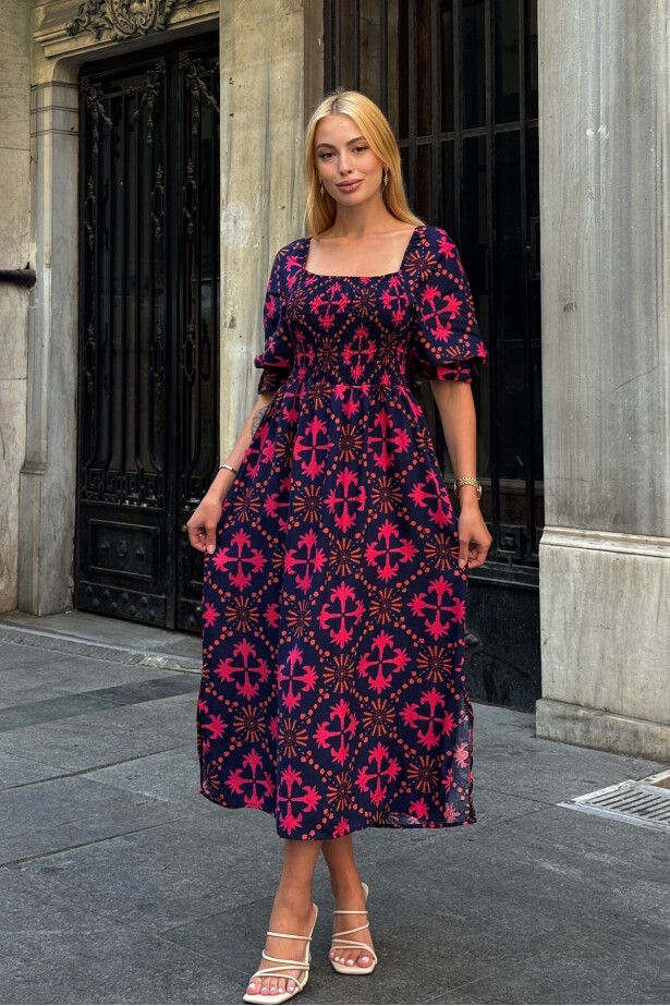 Beli Gipeli Desenli Kısa Kol Uzun Elbise