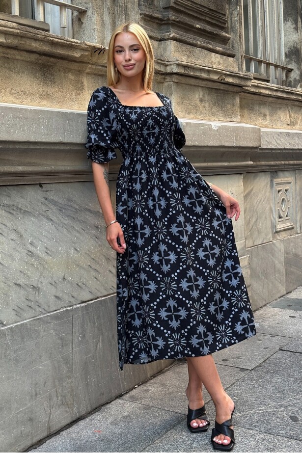 Beli Gipeli Desenli Kısa Kol Uzun Elbise