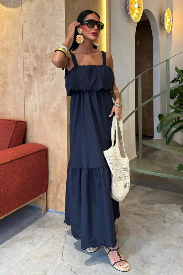 Etek Ucu Brode Nakışlı Boyundan Bağlamalı Elbise Siyah